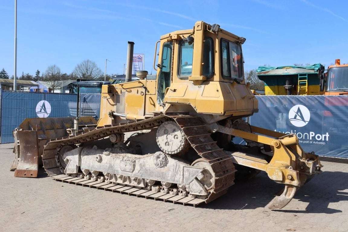 Bulldozer Caterpillar D5H LGP Series II Diesel 1994 1994 D5H LGP Series II 1994 1 image 3