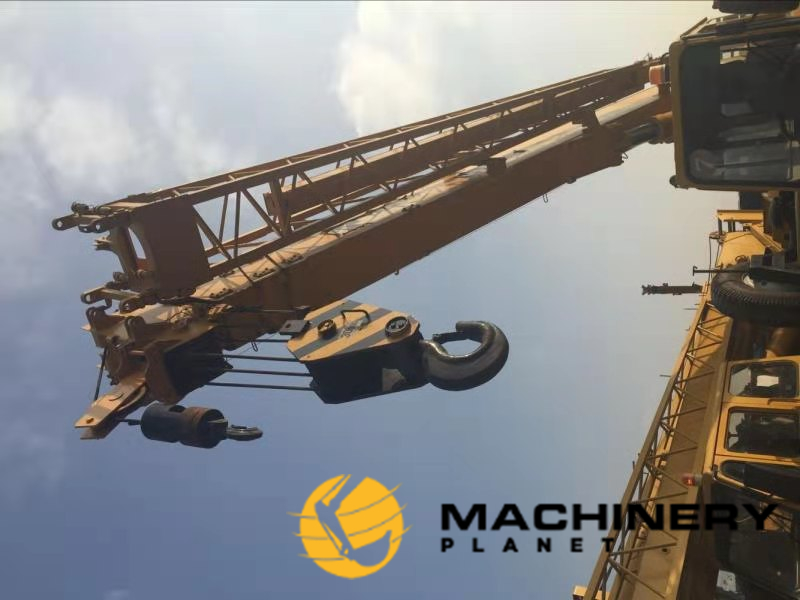 Tadano TL300E Crane Used High Quality TL300E 2018 1 Mobile Cranes image 2