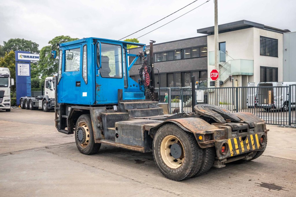 TERBERG TERBERG RT28 - 4X4 1997 E62272 Terberg TERBERG RT28 - 4X4 1997 1 image 4