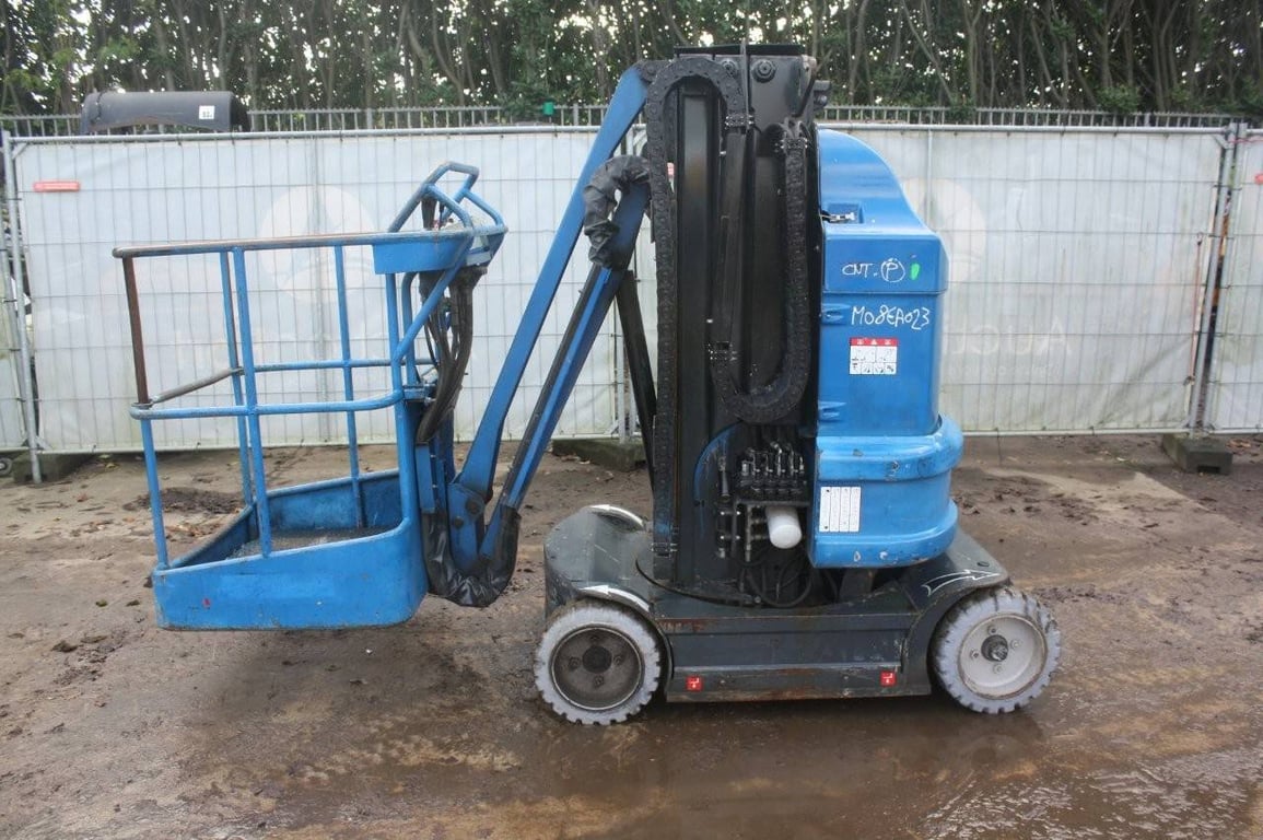 Mast lift ATN Piaf880R Electric 8.8m 2013 2013 ATN Piaf880R 2013 1 image 2