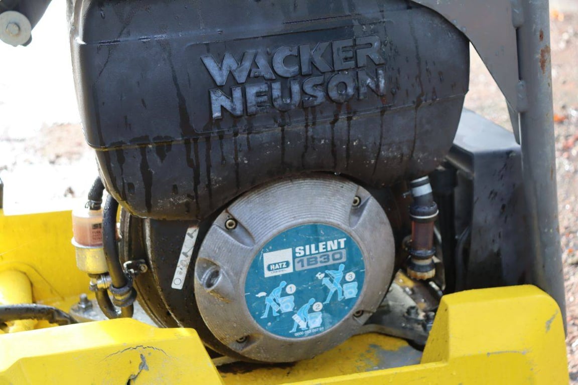 Vibrating plate Wacker Neuson DPU3760 Diesel 4.2kW 2016 2016 Neuson DPU3760 2016 1 image 15