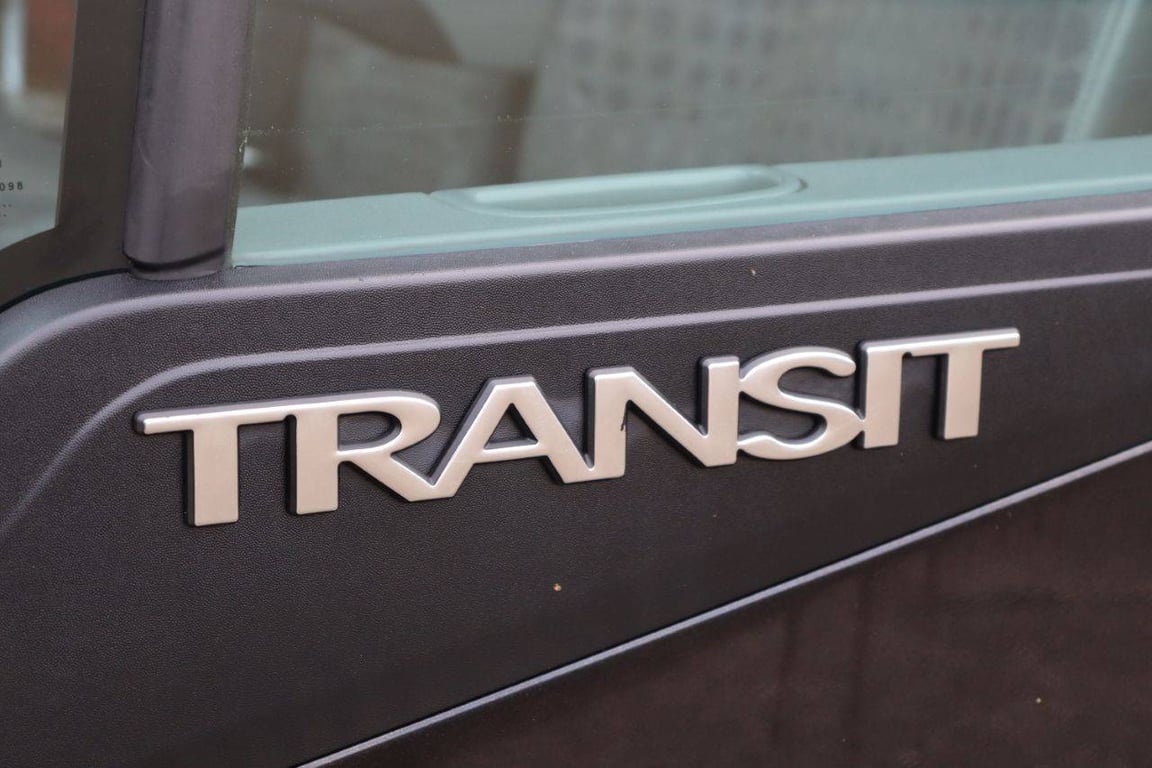 Ford TRANSIT 260S VAN 85DPF LR 4.23 Diesel 2010 2010 TRANSIT 260S VAN 85DPF LR 4.23 2010 1 image 15