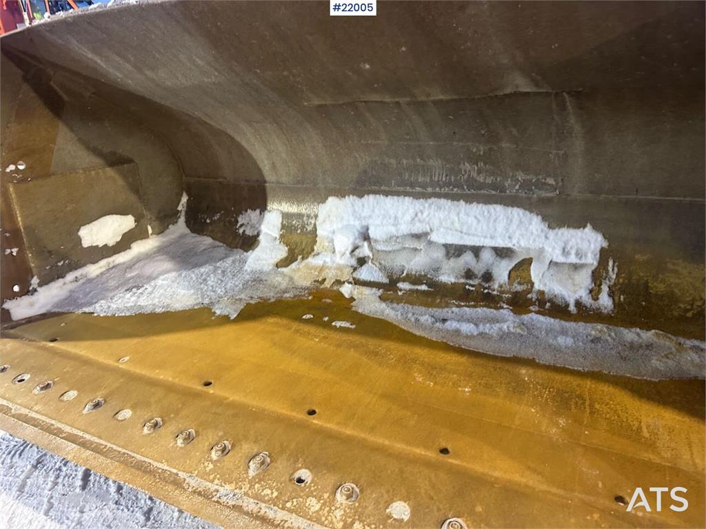 CAT 980M wheel loader w/ bucket. WATCH VIDEO. 2016 22005 980M wheel loader w/ bucket. WATCH VIDEO. 2016 1 Wheel Loaders im...