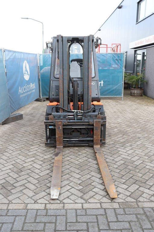 Forklift Linde H30T-03 LPG 3000kg 4.3m 2002 2002 H30T-03 2002 1 Forklift image 8