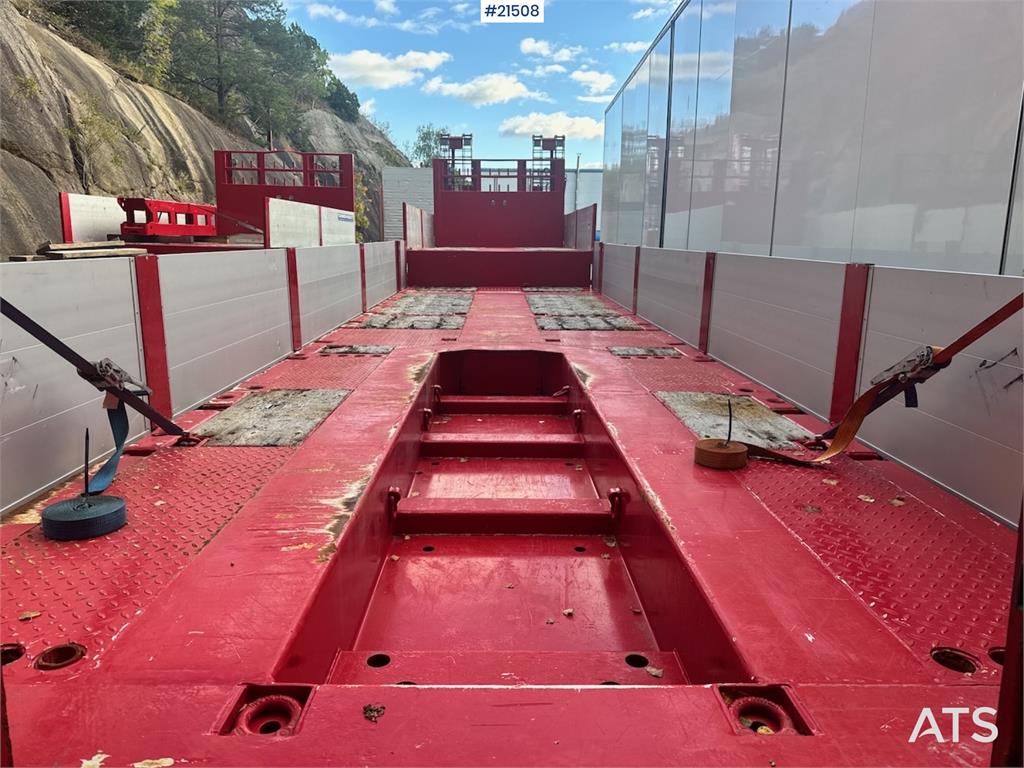 Doll Machinery Semi w/ Widening and Hydraulic Bridges. 2018 21508 Doll Machinery Semi w/ Widening and Hydraulic Bridges. 2...