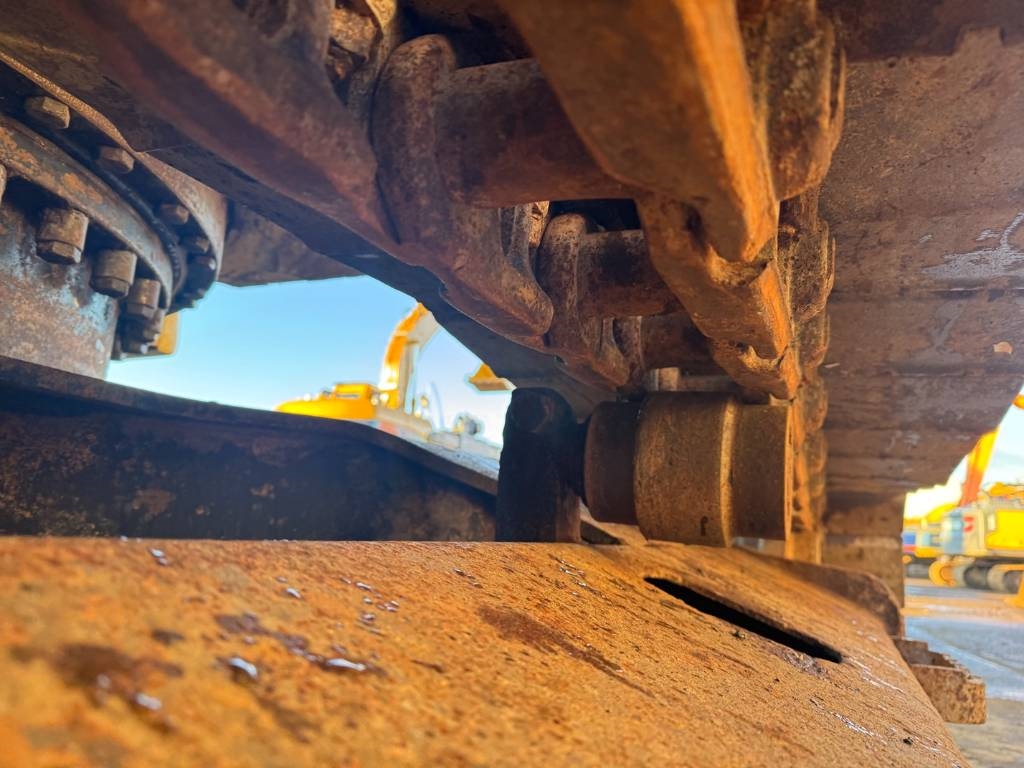 CAT 320 B L 2000 5440 320 B L 2000 1 Crawler Excavators image 9