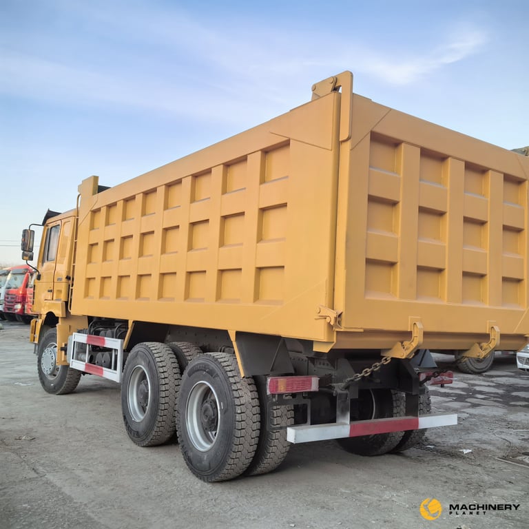 Heavy machinery product image - Image 4 of 12