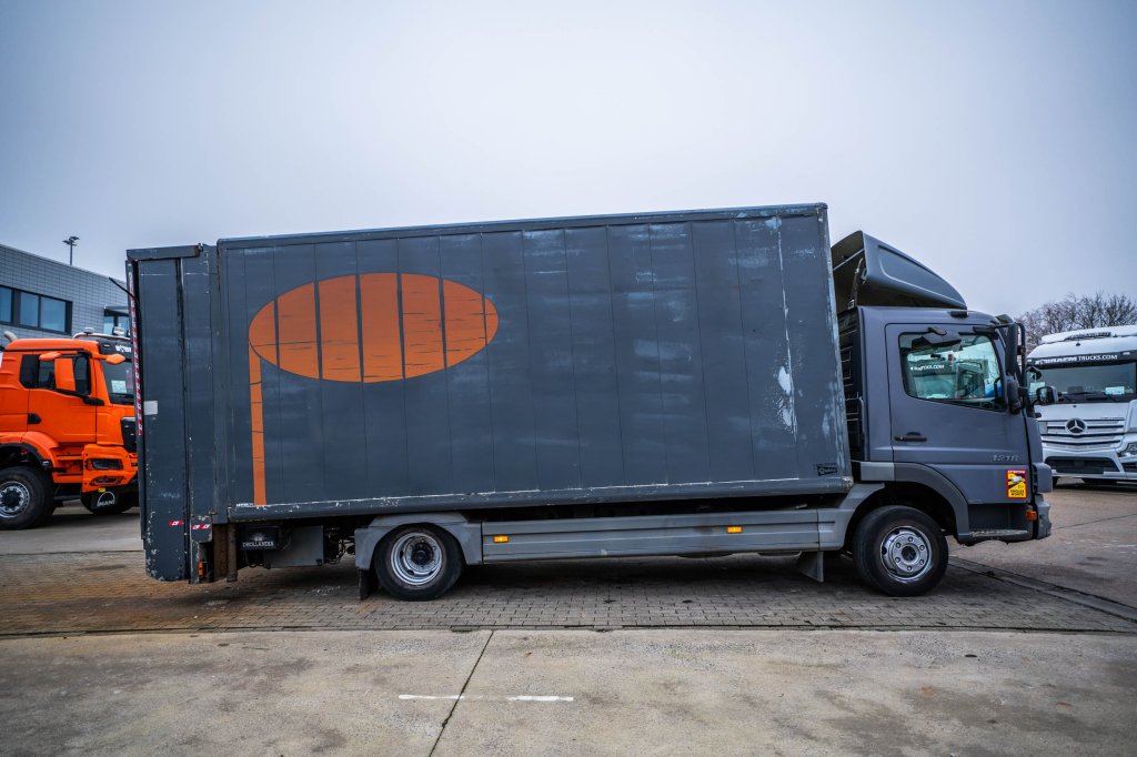 MERCEDES ATEGO 1218 L+ moving lift 2005 E63912 ATEGO 1218 L+ moving lift 2005 1 image 3