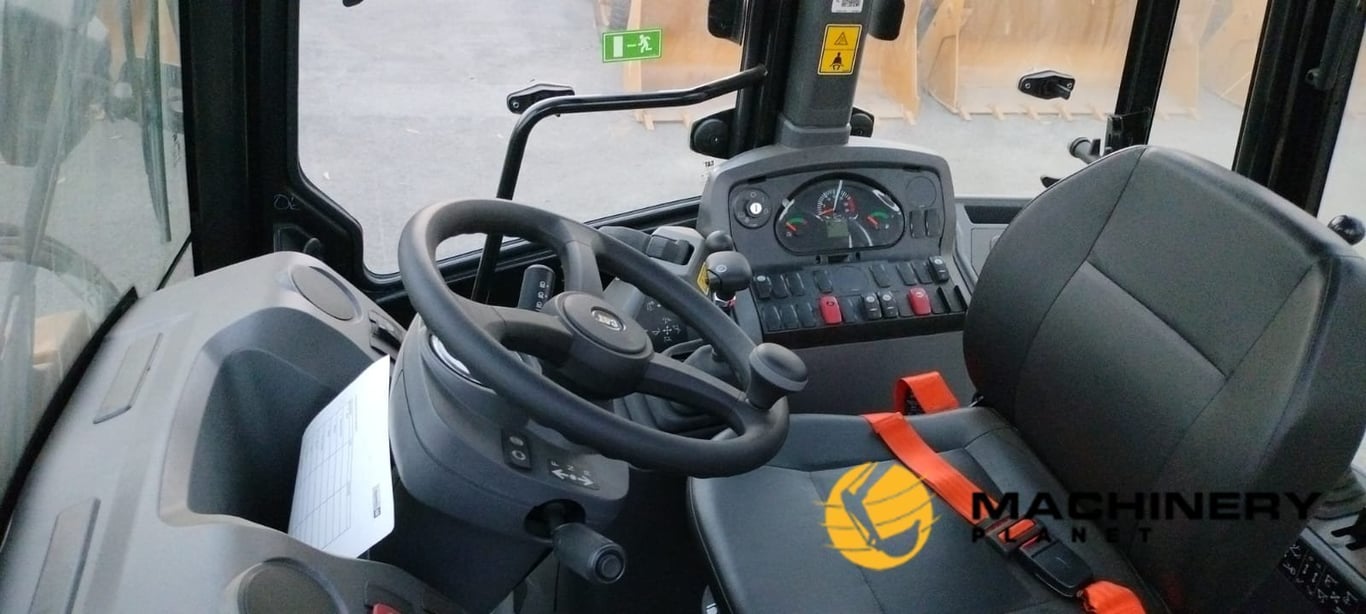 Heavy machinery product image - Image 8 of 8