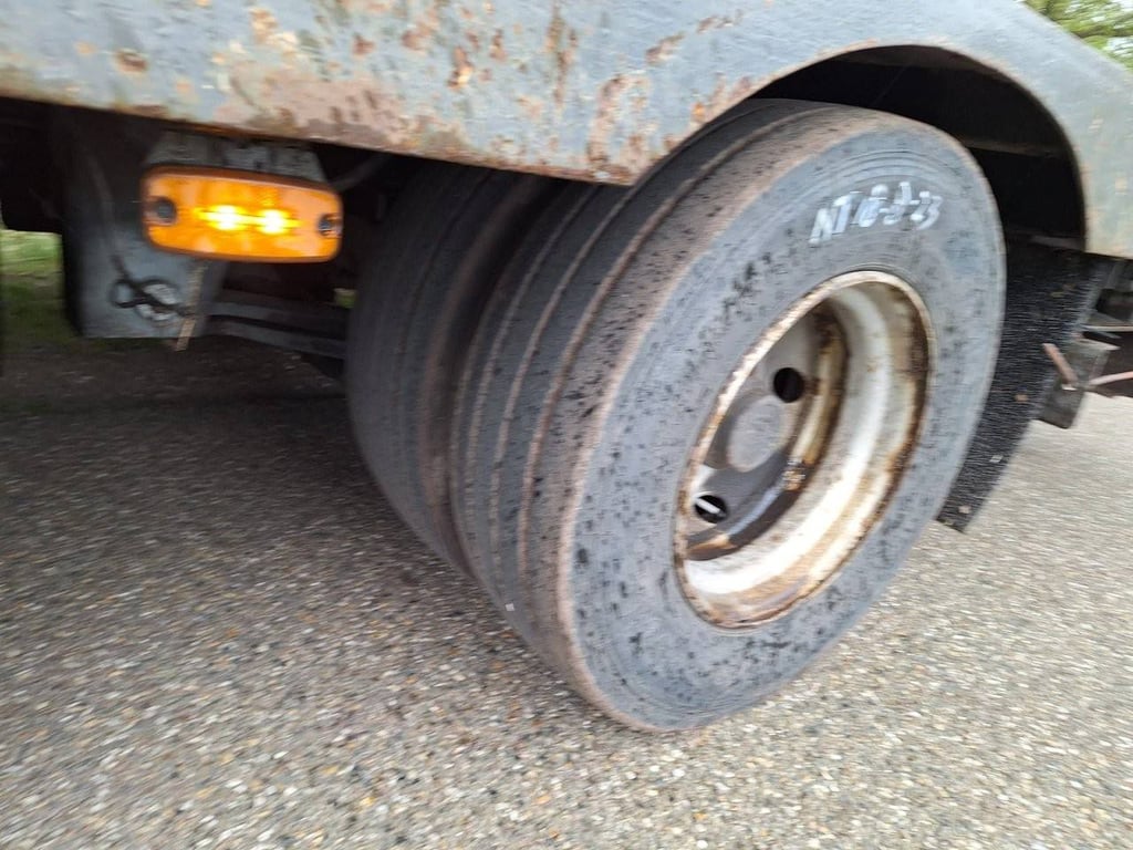 Semi-Low Loader Lintrailers 3 LSDU 18-27 2002 2002 Lintrailers 3 LSDU 18-27 2002 1 image 8