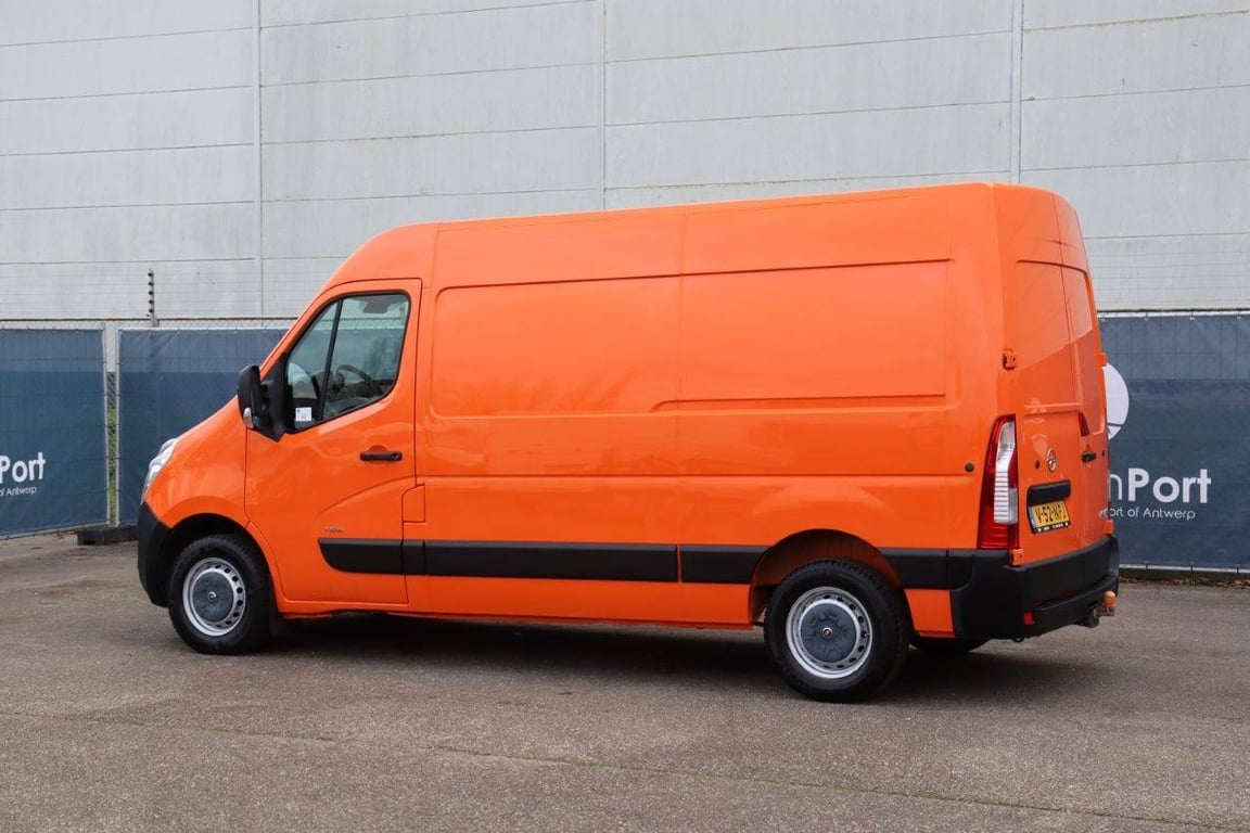 Opel Movao Diesel 2016 Van 2016 Opel Movano 2016 1 image 4