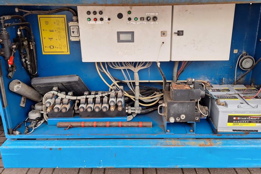 Holland Lift Megastar G320DL30 4WDS/N Diesel, 4x4x4 Drive, 34m 2008 HOLLAND LIFT - Megastar G320DL30 4WDS/N - 90376 Hollan...