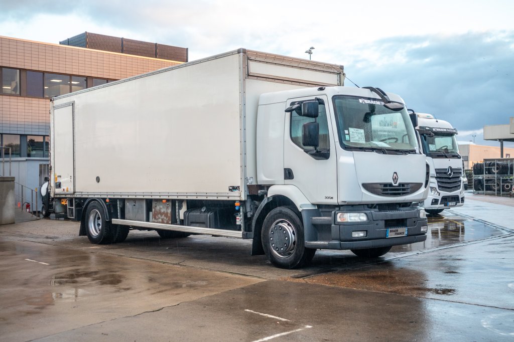 RENAULT PREMIUM 300DXI+POUSSIN/CHICKEN/KUIKEN/KÛKEN+DHOLLANDIA 2013 E60916 Renault PREMIUM 300DXI+POUSSIN/CHICKEN/KUIKEN/K...