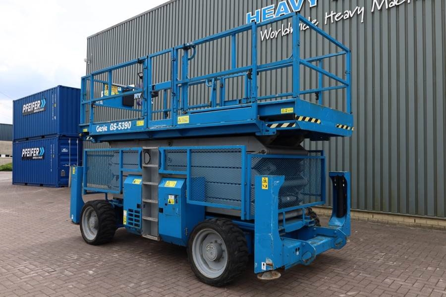 Genie GS5390 Diesel, 4x4 Drive, 18.15m Working Height, 6 2013 GENIE - GS5390 - 90002 GS5390 Diesel, 4x4 Drive, 18.15m Work...