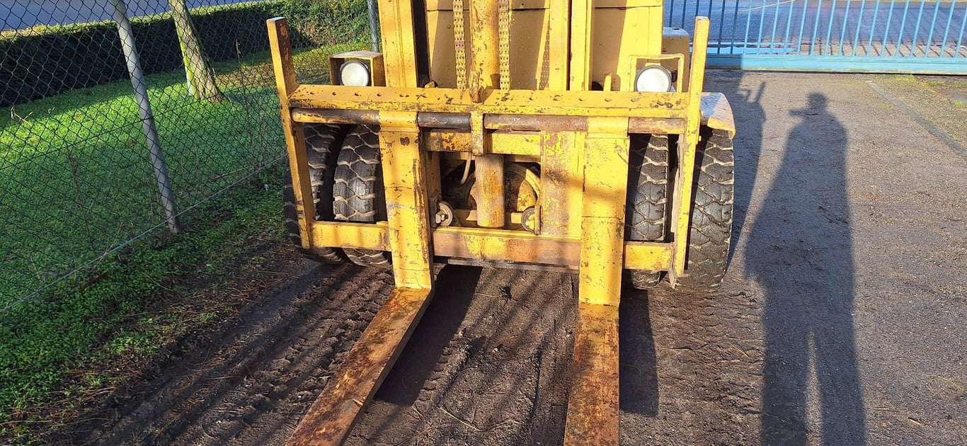 Forklift Caterpillar Diesel 7000kg 1 Forklift image 8