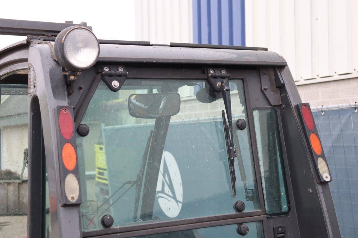 Forklift Nissan 30 LPG 2850kg 30 1 Forklift image 14