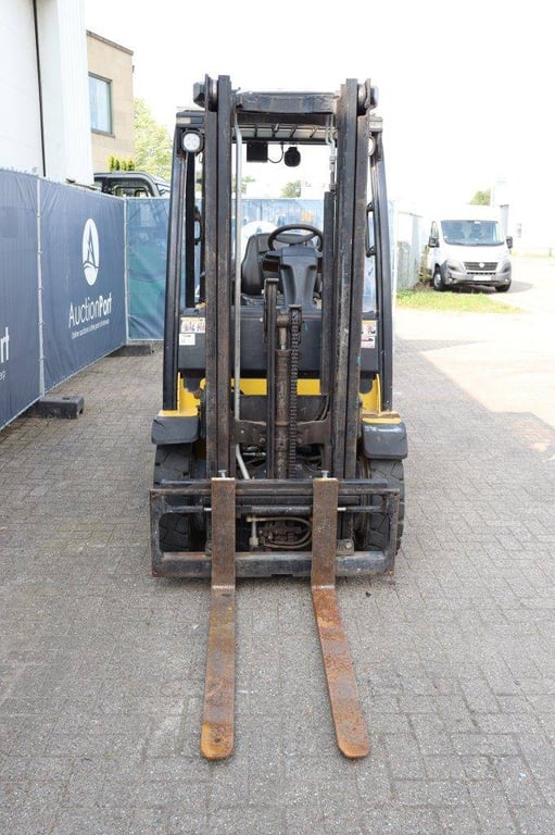 Forklift Yale GLP25VX F2170 LPG 2490kg 2011 2011 GLP25VX F2170 2011 1 Forklift image 8