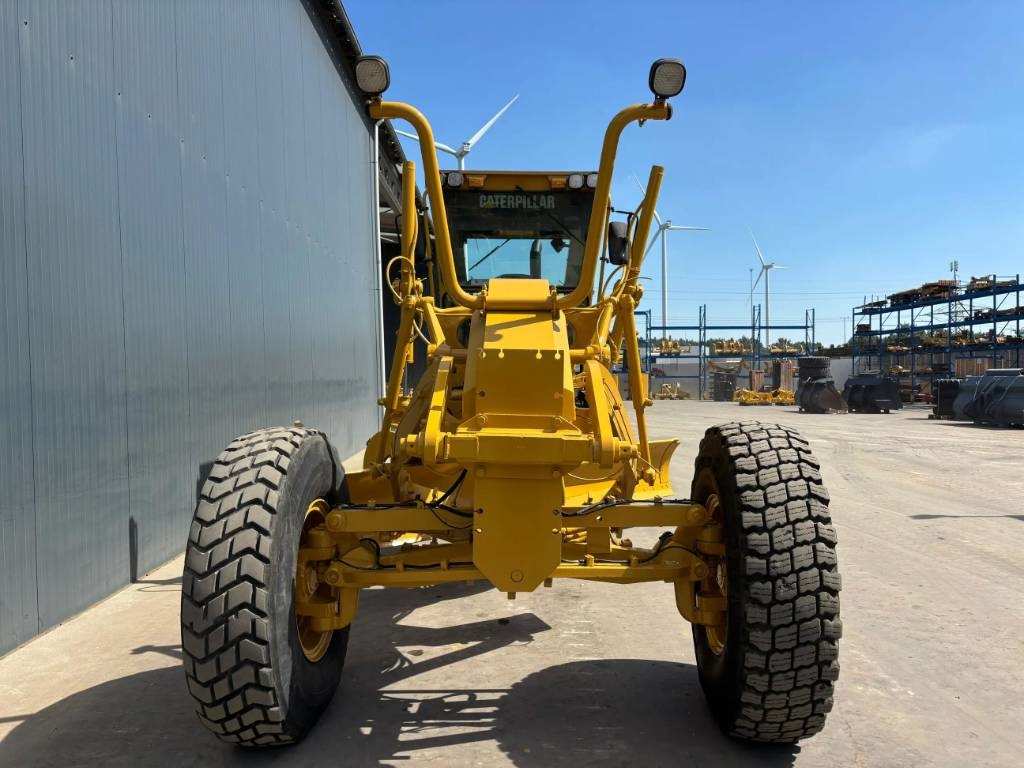 CAT 140H 2003 207239 140H 2003 1 Motor graders image 9