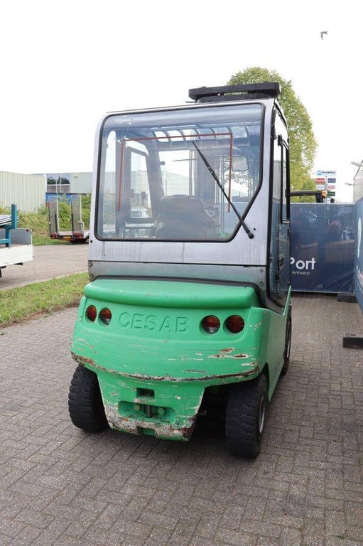 Forklift CESAB Mak 400 AC Electric 4000kg 2006 2006 Cesab Mak 400 AC 2006 1 Forklift image 6