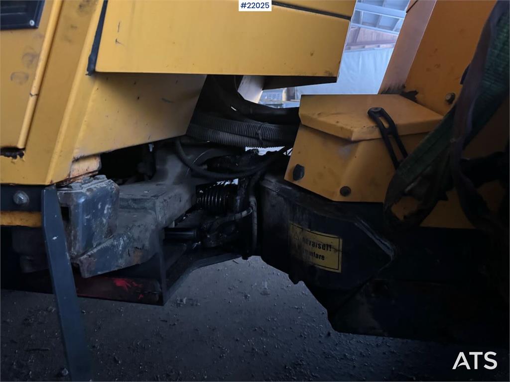 Heavy machinery product image - Image 9 of 30