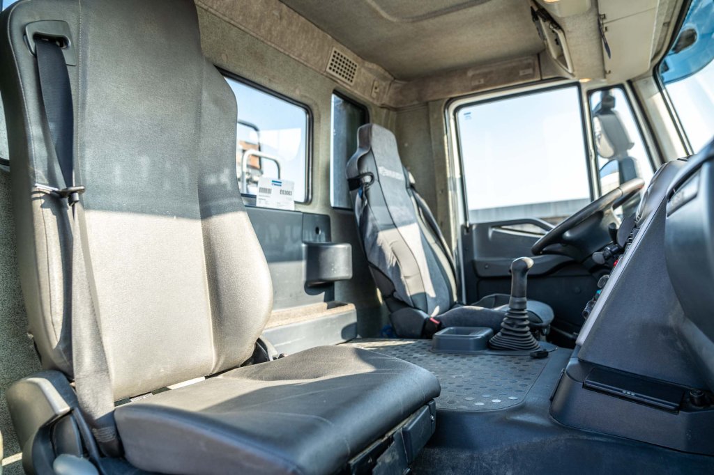 IVECO STRALIS 310- E5 + HMF 1110 K2 2008 E63083 STRALIS 310- E5 + HMF 1110 K2 2008 1 image 13