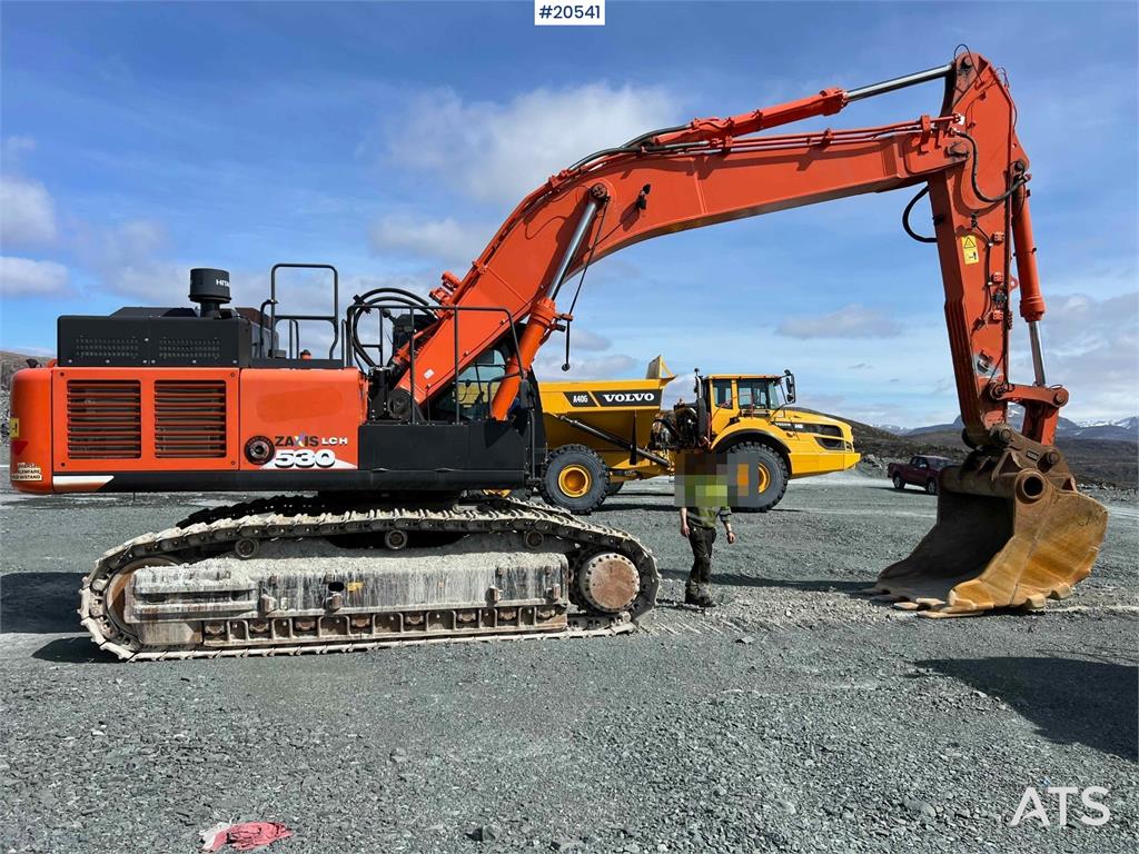 Hitachi zx530LCH-6 excavator w/ bucket. WATCH VIDEO 2018 20541 zx530LCH-6 excavator w/ bucket. WATCH VIDEO 2018 1 Crawler ...