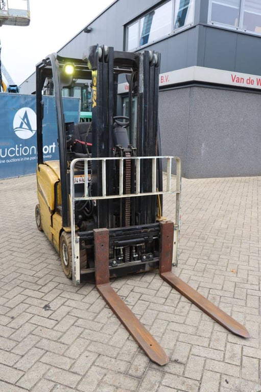 Forklift Yale ERP16VF Electric 1570kg 4.6m 2016 2016 ERP16VF 2016 1 Forklift image 7
