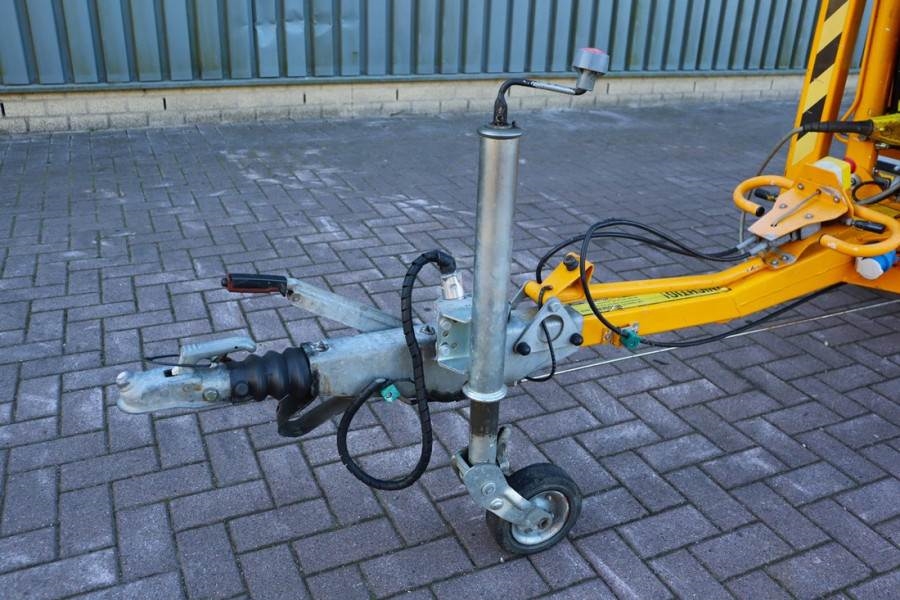 Denka-Lift JR12 Electric, 12m Working Height, 6.7m Reach, 120 2012 DENKA - JR12 - 63112 Denka-Lift JR12 Electric, 12m Work...