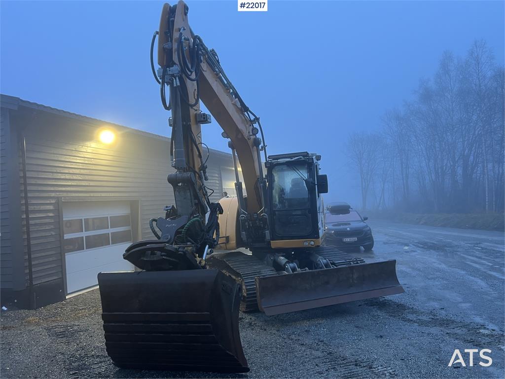 Liebherr R914 k STD excavator w/ rototilt, sanding bucket a 2018 22017 R914 k STD excavator w/ rototilt, sanding bucket a ...