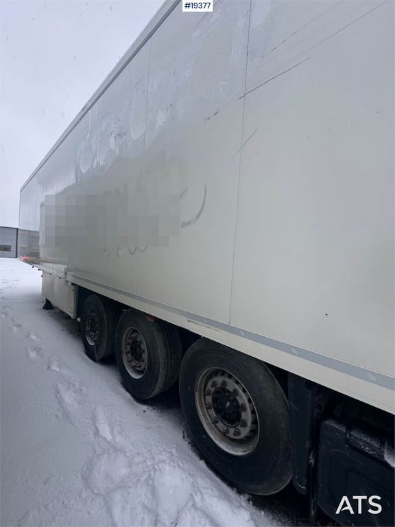 Schmitz Cargobull closed semi trailer w/ refrigerator/freezer unit 2016 19377 Schmitz Cargobull closed semi trailer w/ ref...