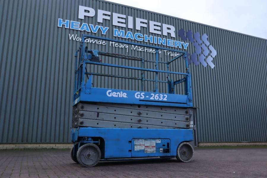 Genie GS2632 Electric, Working Height 10m, 227kg Capacit 2006 GENIE - GS2632 - 62759 GS2632 Electric, Working Height 10m, ...