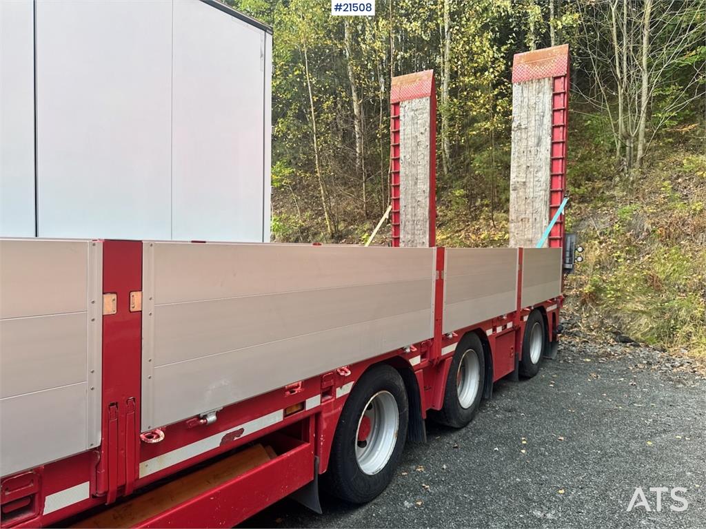 Doll Machinery Semi w/ Widening and Hydraulic Bridges. 2018 21508 Doll Machinery Semi w/ Widening and Hydraulic Bridges. 2...