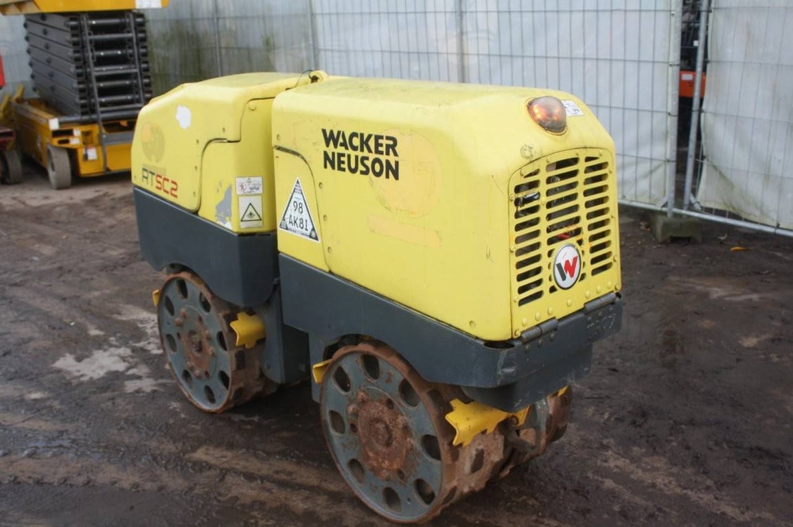 Vibratory roller Wacker Neusen Roller RT Diesel 14kW 2014 2014 Neuson Roller RT 2014 1 image 3