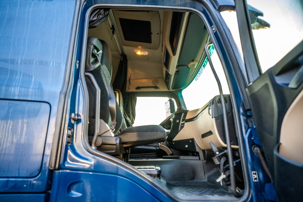 MERCEDES ACTROS 1846 LS + HYDR. 2017 E64578 ACTROS 1846 LS + HYDR. 2017 1 image 14