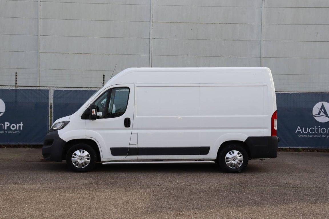 Peugeot Boxer Diesel 2016 Van 2016 Peugeot 2016 1 image 2