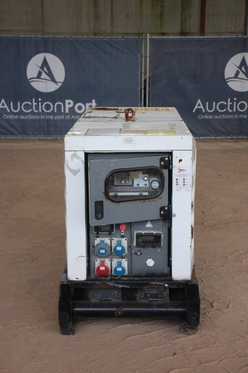 Generator SDMO R22C3 Diesel 2011 2011 SDMO R22C3 2011 1 Generators image 7