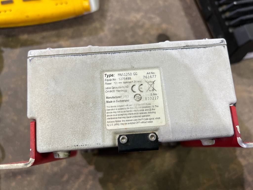 Leica Novatron MNS1250 GG GPS 907720 Leica Novatron MNS1250 GG GPS 1 image 9