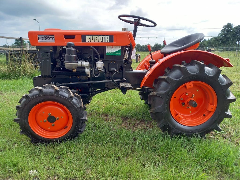 Mini tractor Kubota B6000 Diesel 12hp Refit New B6000 0 image 5