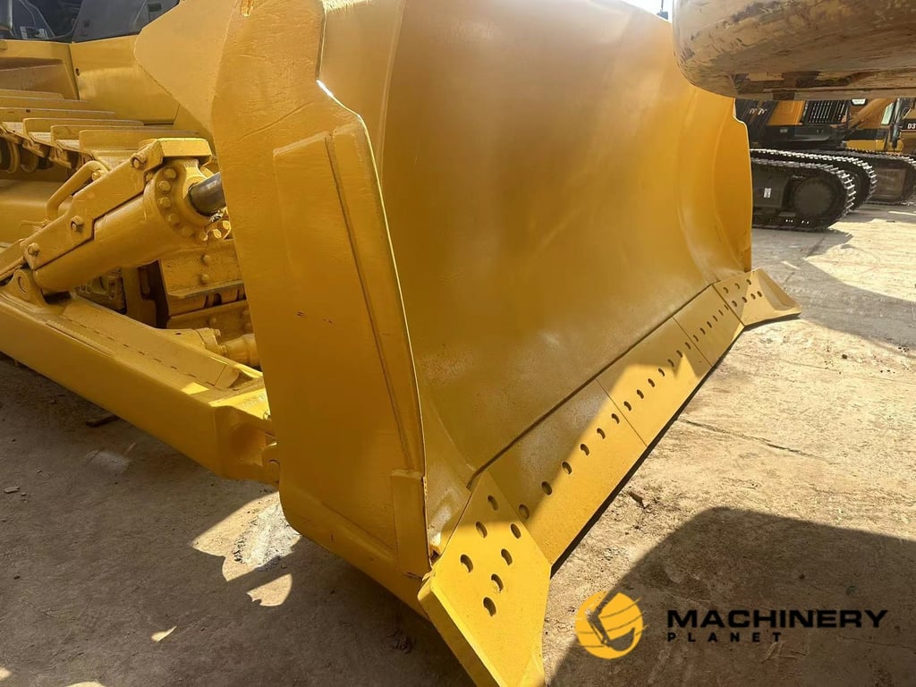 DA115A Komatsu Good Quality Made in Japan DA115A 2018 1 Dozers image 2