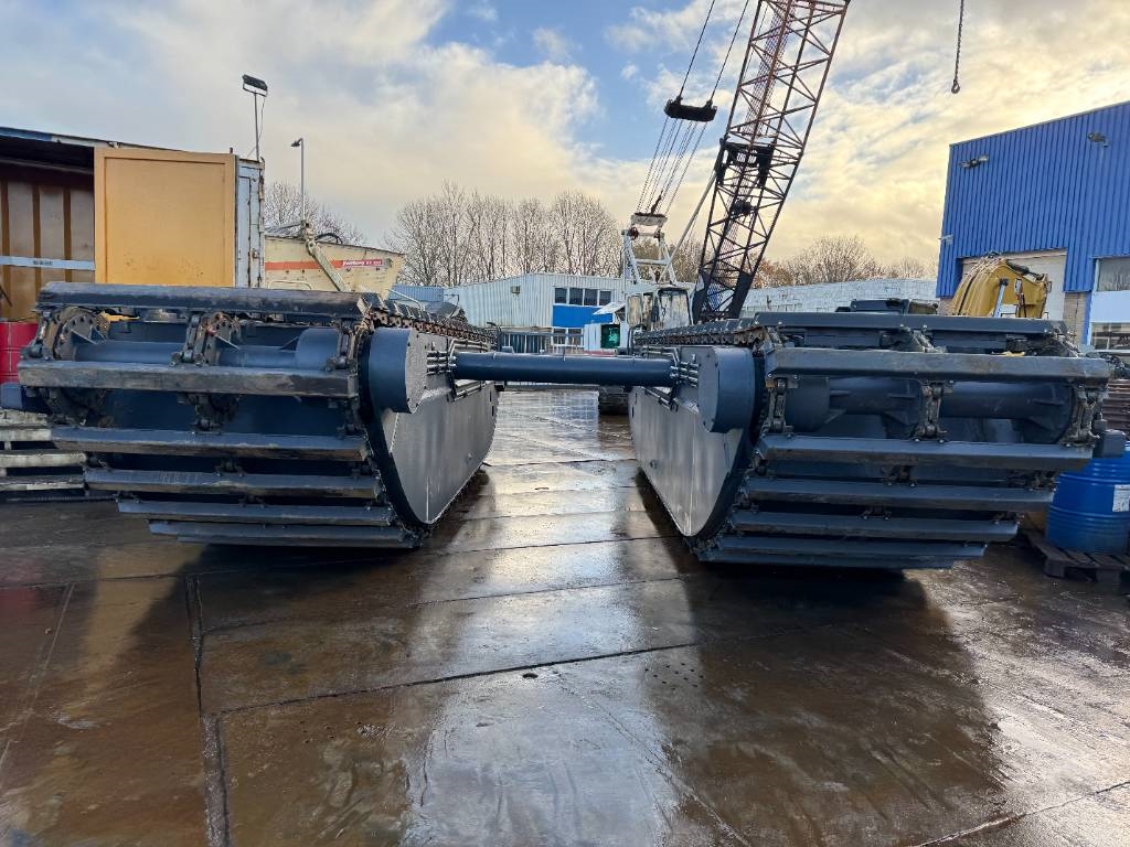 CAT swamp buggy amphibious undercarriage (unused) 2025 5213 swamp buggy amphibious undercarriage (unused) 2025 1 Crawler E...