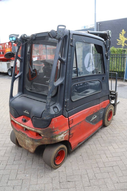 Forklift Linde E25 Electric 2500kg 4.2m 2016 2016 E25L-01 2016 1 Forklift image 6