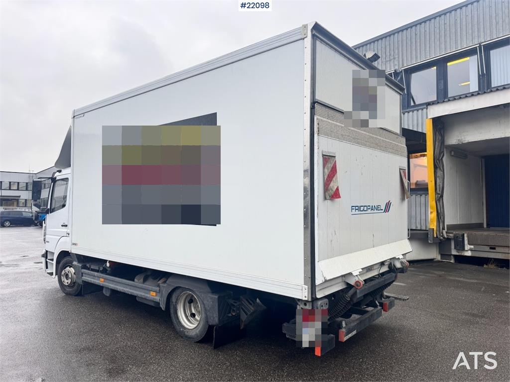 Mercedes-Benz Atego 823 box truck with refrigeration/freezer uni 2017 22098 Atego 823 box with refrigeration/freezer uni 2...