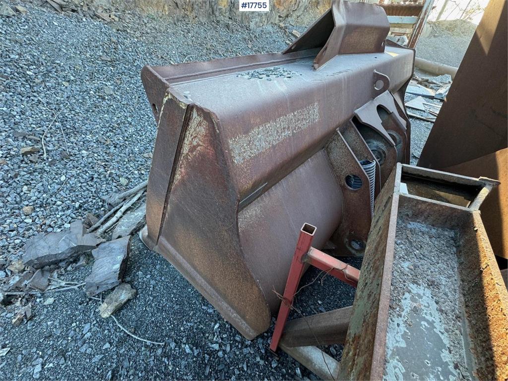 Gjerstad Wheel loader bucket. 1998 17755 Gjerstad Wheel loader bucket. 1998 1 image 4