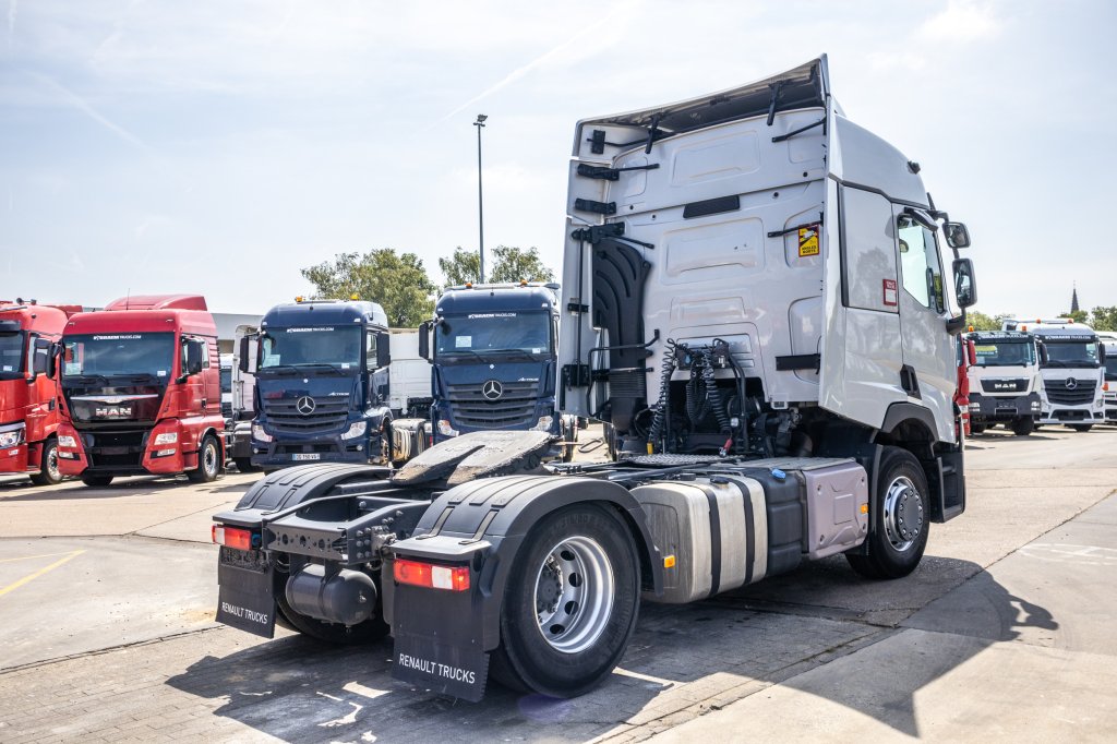 RENAULT T440 2019 E60138 Renault T440 2019 1 image 4