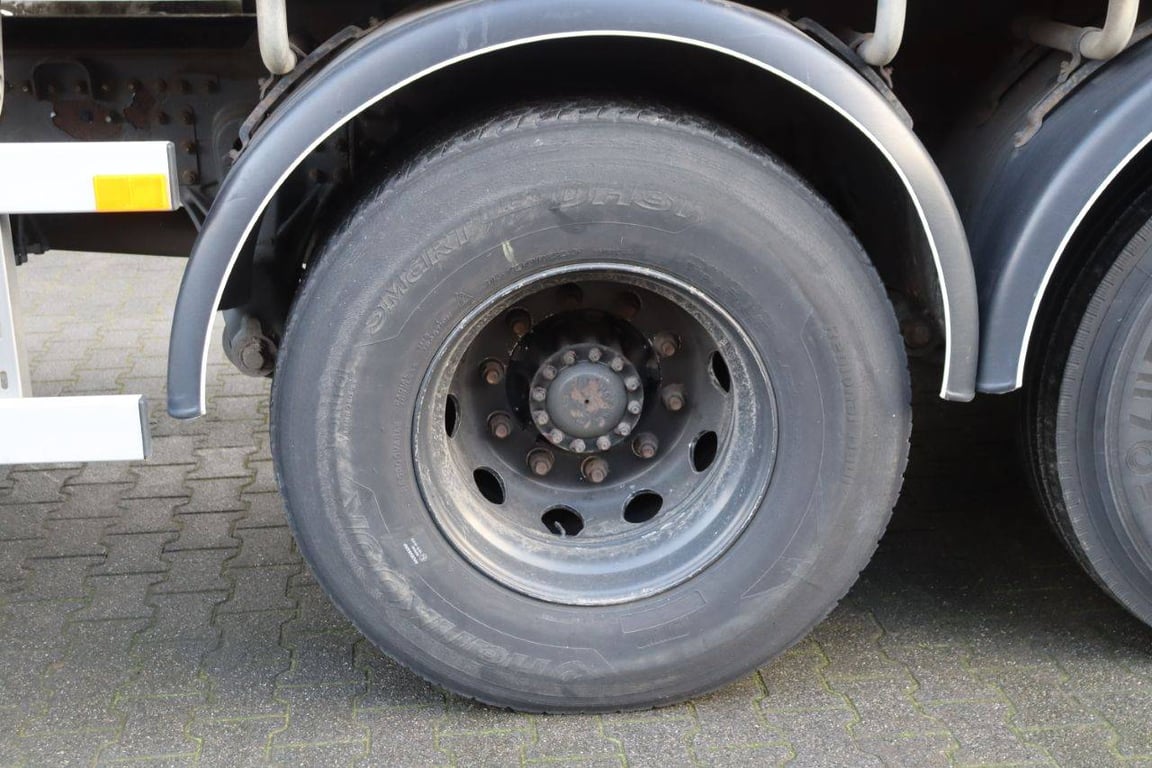 Waste collection truck Volvo FE S 6X2 R Diesel 2007 2007 FE S 6X2 R 2007 1 image 14