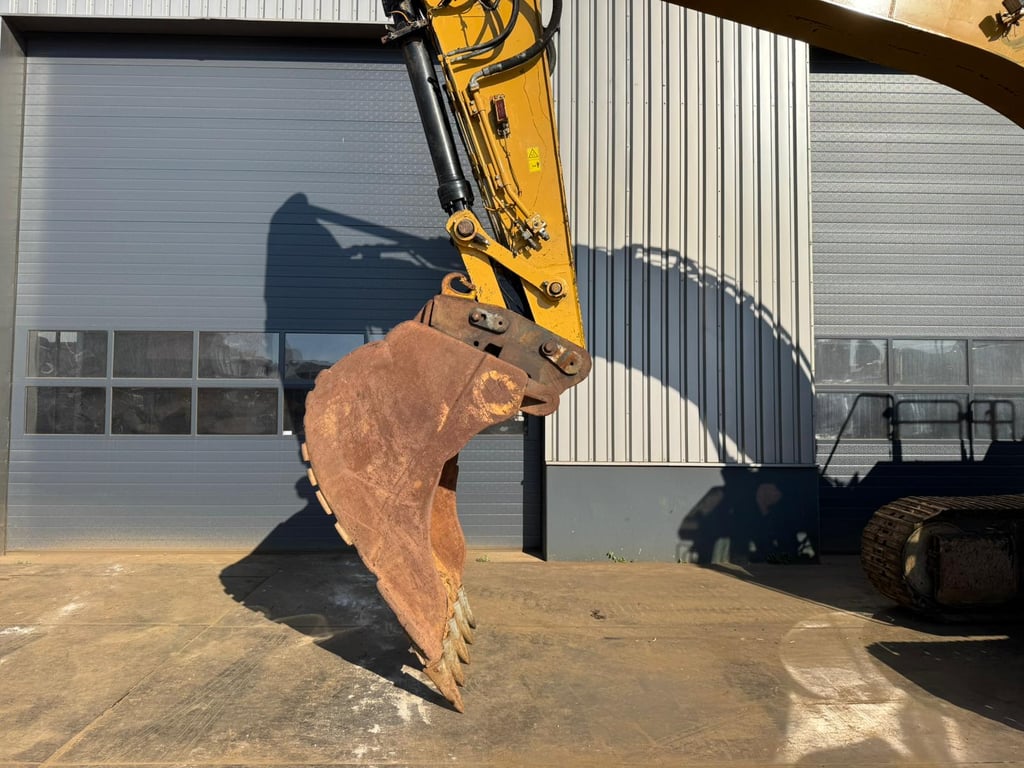 Caterpillar 336FL XE 2015 70001769 336FL XE 2015 1 image 12