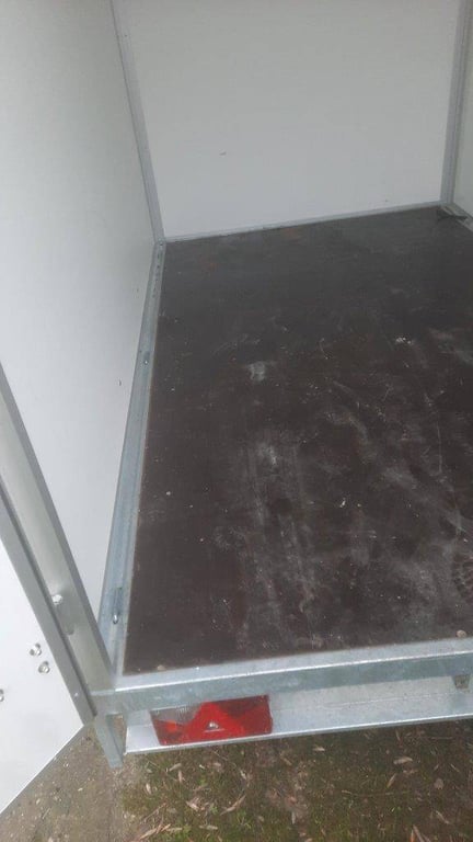 Closed Trailer Kerenzo 2.50x1.50x1.80m 750kg KERENZO 1 image 4