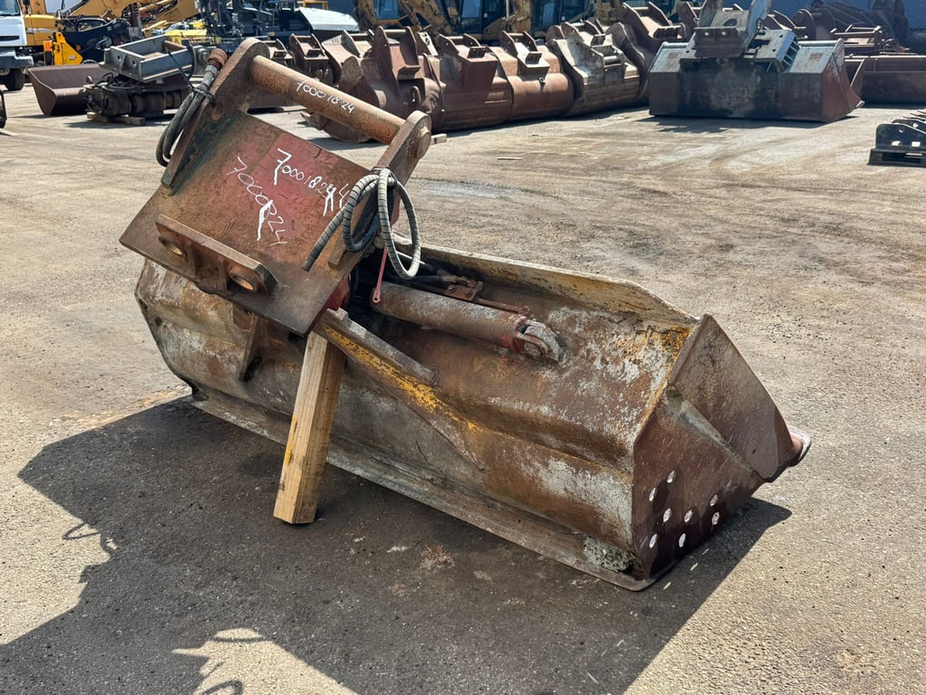 Lehnhoff Tilting Bucket ngt4-2400 Lehnhoff MS25 70001824 Lehnhoff Tilting Bucket ngt4-2400 Lehnhoff MS25 1 image 6