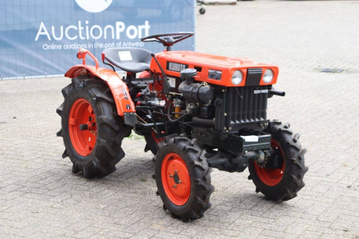 Mini tractor Kubota B7000 Diesel B7000 1 image 7