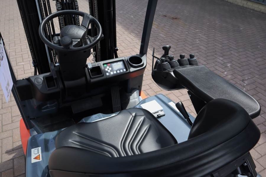 Heavy machinery product image - Image 4 of 30